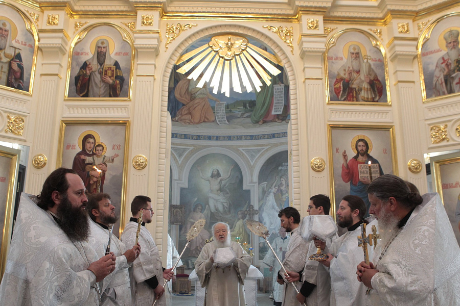Великое освящение Казанского храма села Дединово